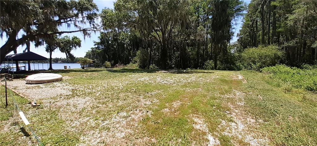 最近售出: $137,700 (0.57 acres)