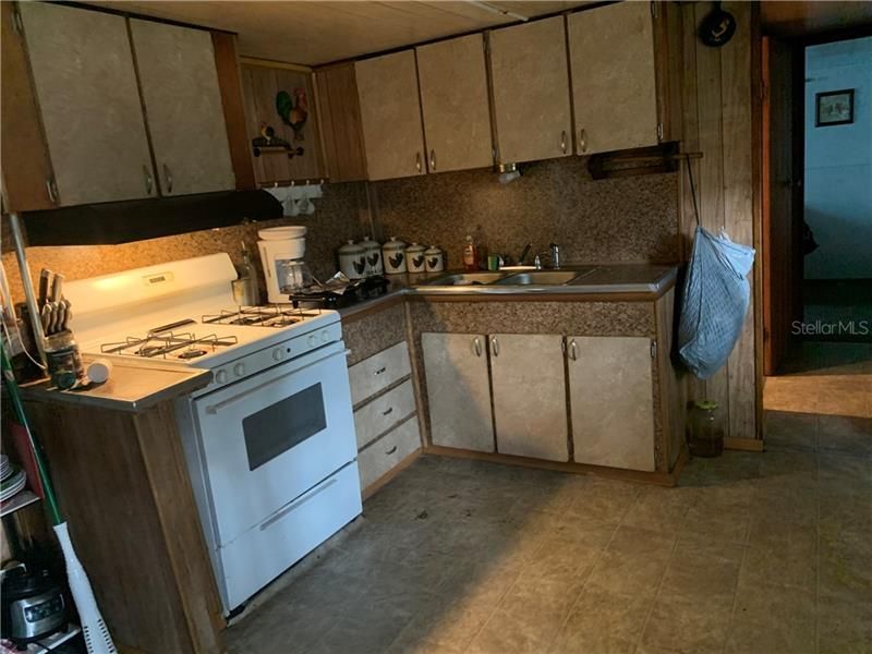 Recently Sold: $49,000 (2 beds, 1 baths, 812 Square Feet)