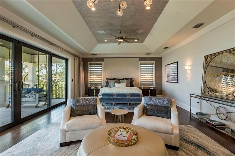 Recently Sold: $7,500,000 (5 beds, 5 baths, 8201 Square Feet)