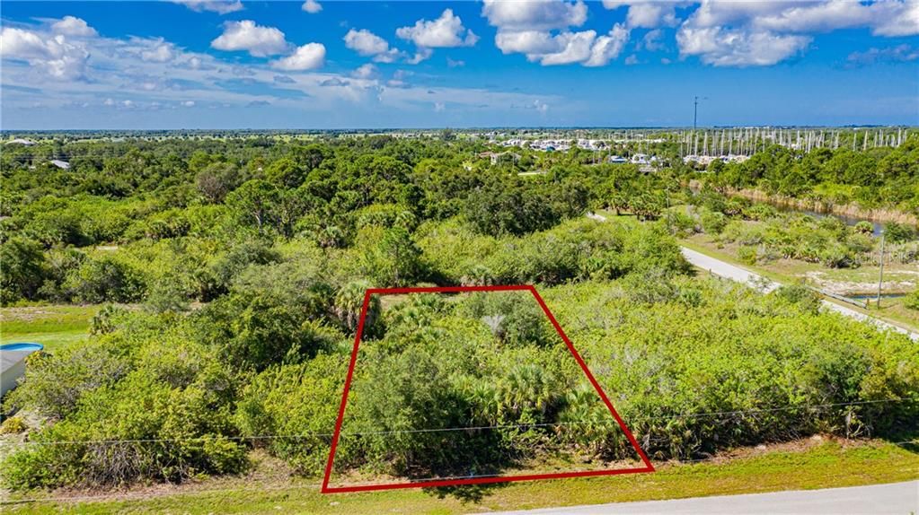 最近售出: $10,000 (0.23 acres)