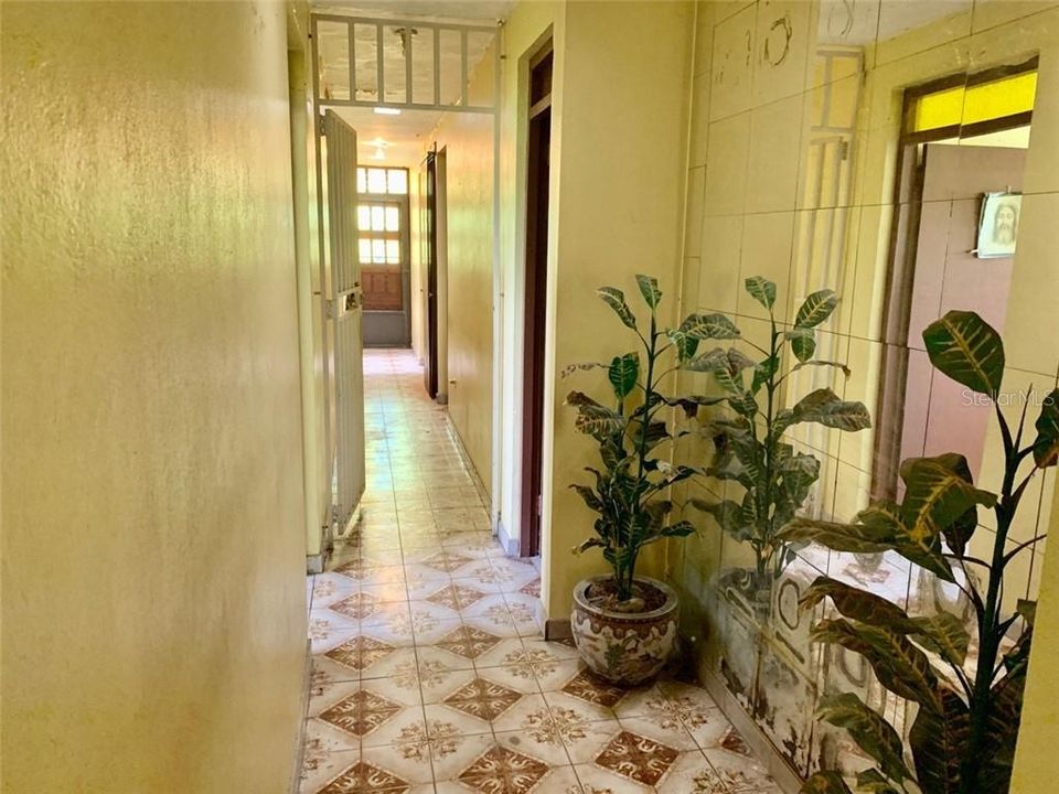 Vendido Recientemente: $155,000 (5 camas, 3 baños, 1700 Pies cuadrados)