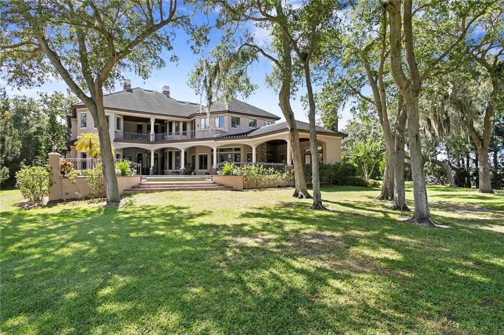 Recently Sold: $4,895,000 (6 beds, 5 baths, 7218 Square Feet)