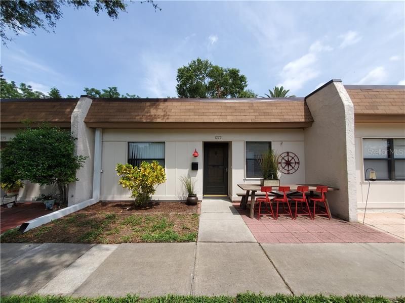 Recently Sold: $95,000 (2 beds, 1 baths, 812 Square Feet)
