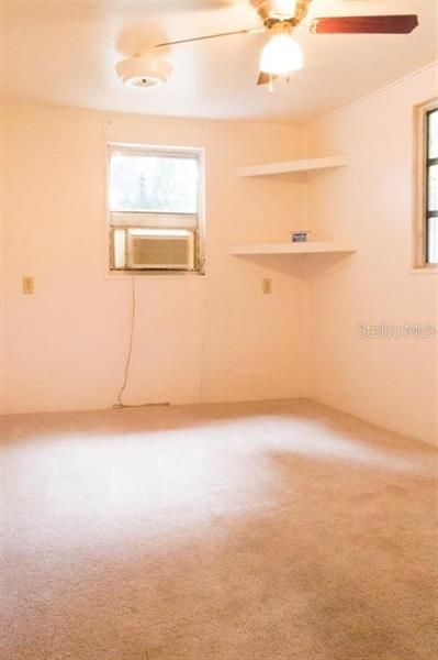 Recently Sold: $39,000 (2 beds, 1 baths, 885 Square Feet)