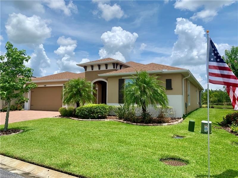 Recently Sold: $430,000 (3 beds, 2 baths, 2427 Square Feet)