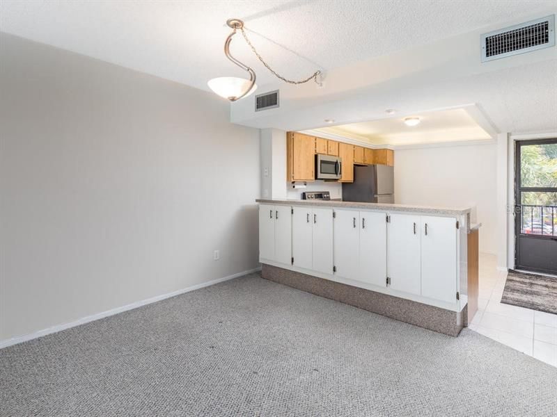 Recently Sold: $139,000 (2 beds, 2 baths, 955 Square Feet)