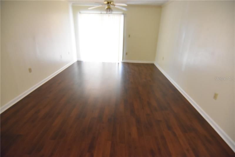 Recently Rented: $1,050 (2 beds, 2 baths, 864 Square Feet)