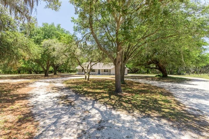 Recently Sold: $355,950 (4 beds, 3 baths, 2649 Square Feet)