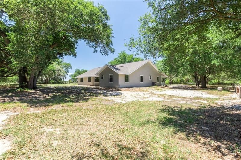 Recently Sold: $355,950 (4 beds, 3 baths, 2649 Square Feet)