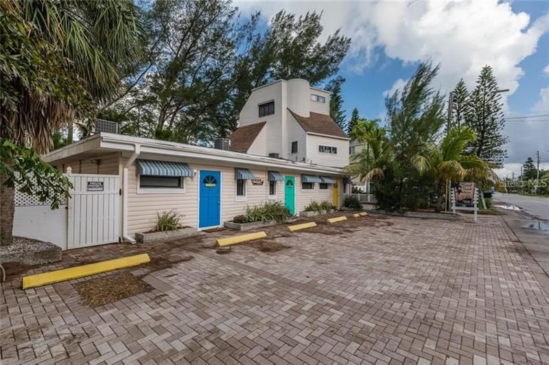 Recently Sold: $2,000,000 (0 beds, 0 baths, 3830 Square Feet)