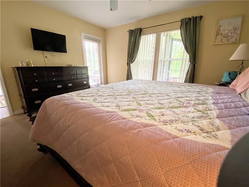 Master Bedroom (King Size Bed shown)