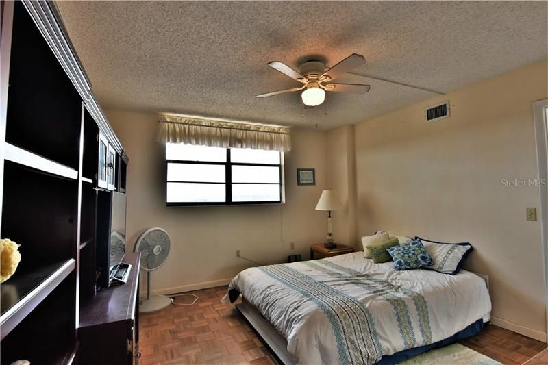 Recently Rented: $2,000 (2 beds, 2 baths, 1025 Square Feet)