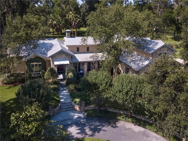 Recently Sold: $2,695,000 (4 beds, 3 baths, 4715 Square Feet)