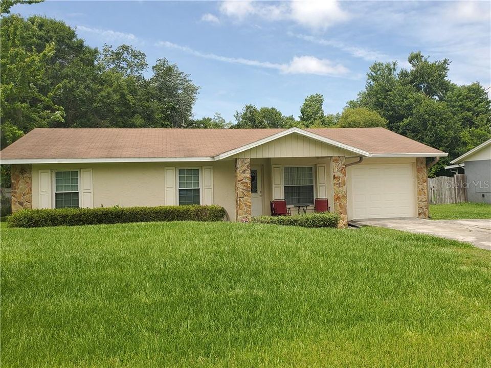 Recently Sold: $145,000 (3 beds, 1 baths, 1121 Square Feet)