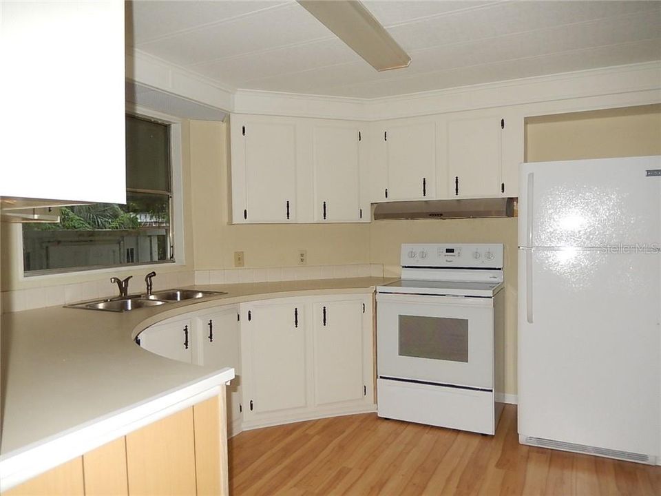 Recently Rented: $775 (2 beds, 2 baths, 720 Square Feet)