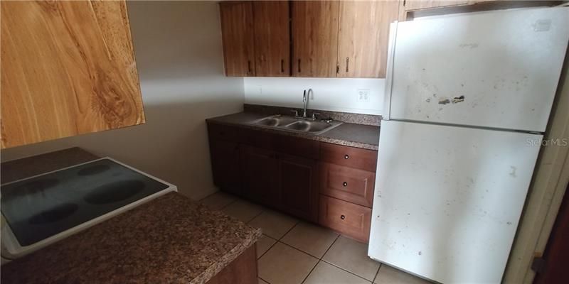 Recently Rented: $750 (2 beds, 1 baths, 900 Square Feet)