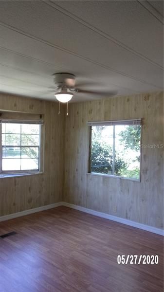 Recently Rented: $950 (3 beds, 2 baths, 1152 Square Feet)