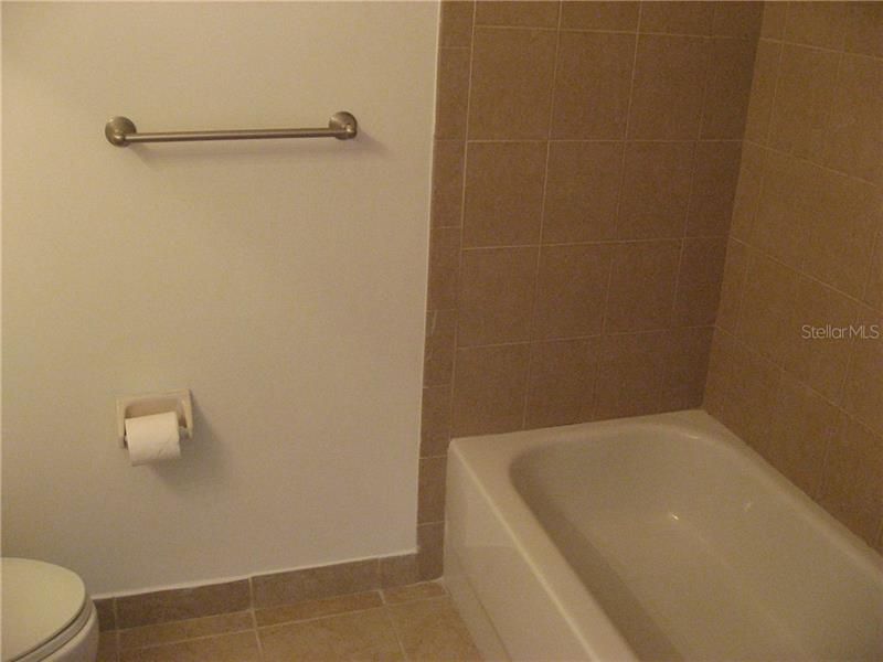 最近租的: $1,050 (2 贝兹, 2 浴室, 932 平方英尺)