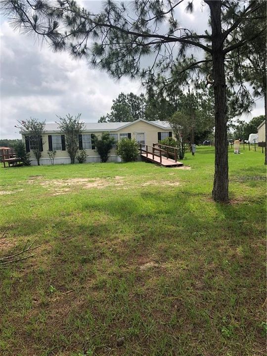 Recently Sold: $124,900 (3 beds, 2 baths, 1296 Square Feet)