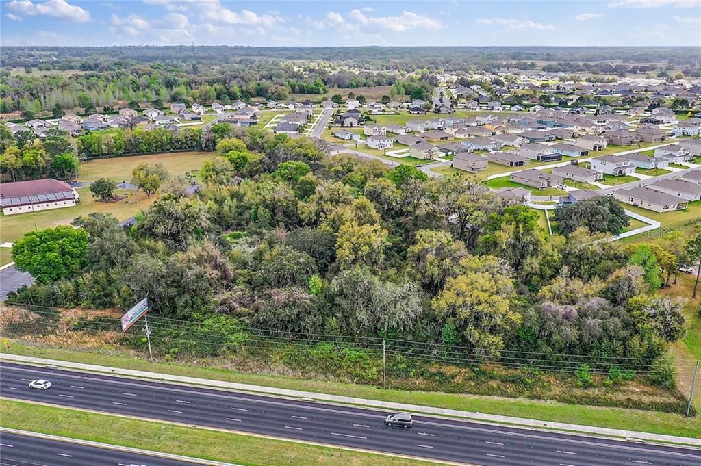 На продажу: $2,500,000 (5.87 acres)