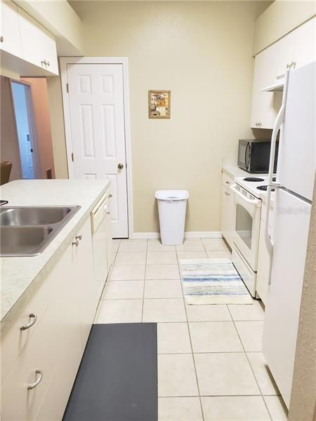 Recently Rented: $1,025 (2 beds, 2 baths, 1017 Square Feet)