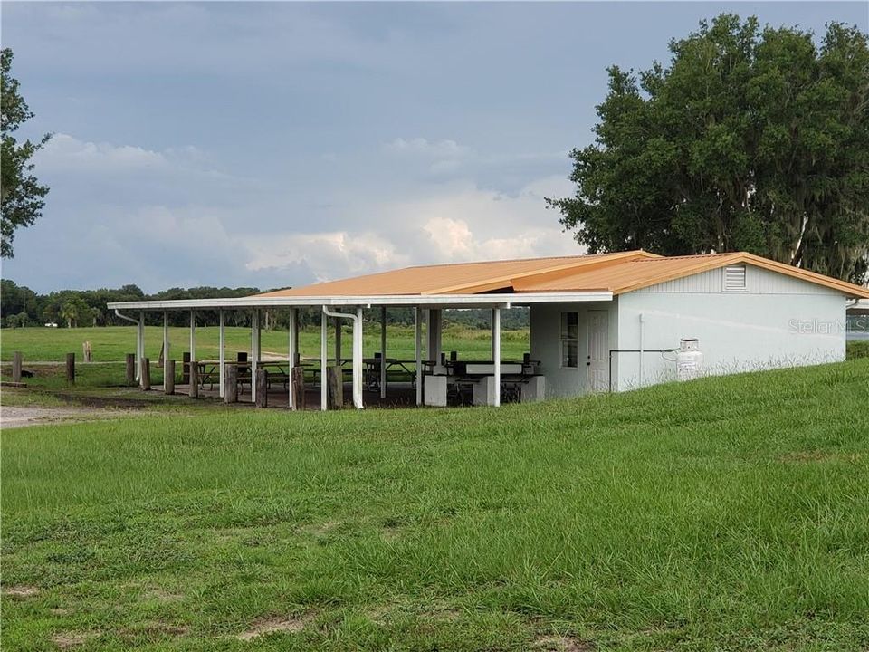 Pavillon by Lake