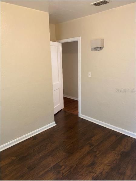 Recently Rented: $850 (3 beds, 1 baths, 1005 Square Feet)