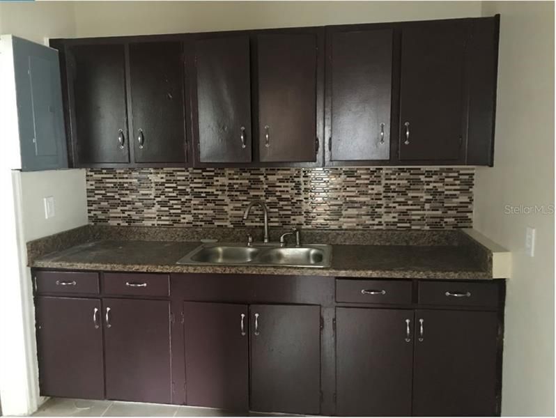 Recently Rented: $850 (3 beds, 1 baths, 1005 Square Feet)