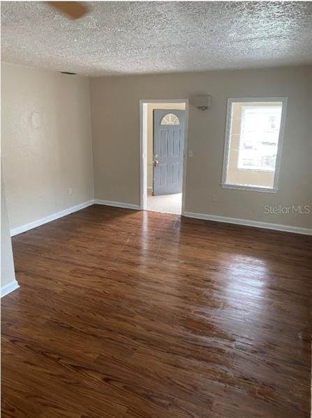 Recently Rented: $850 (3 beds, 1 baths, 1005 Square Feet)