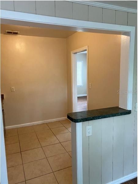 Recently Rented: $850 (3 beds, 1 baths, 1005 Square Feet)