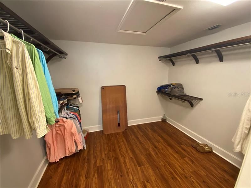 Room sized walk-n master closet