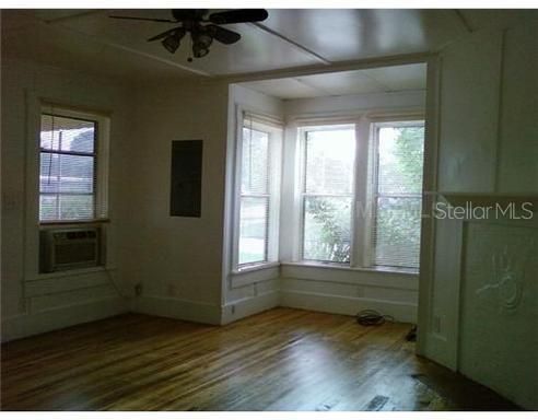 Recently Rented: $725 (1 beds, 1 baths, 550 Square Feet)