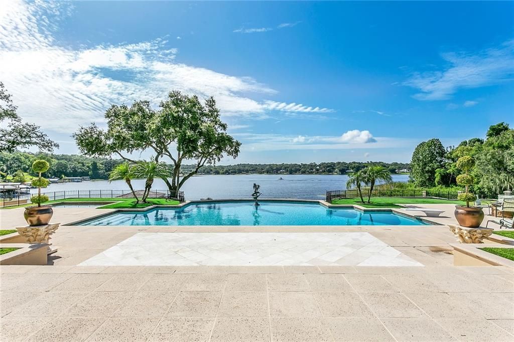 Recently Sold: $3,499,995 (6 beds, 6 baths, 10983 Square Feet)