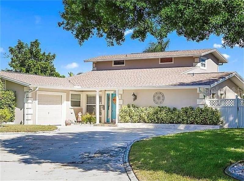 Recently Sold: $599,000 (3 beds, 3 baths, 2111 Square Feet)