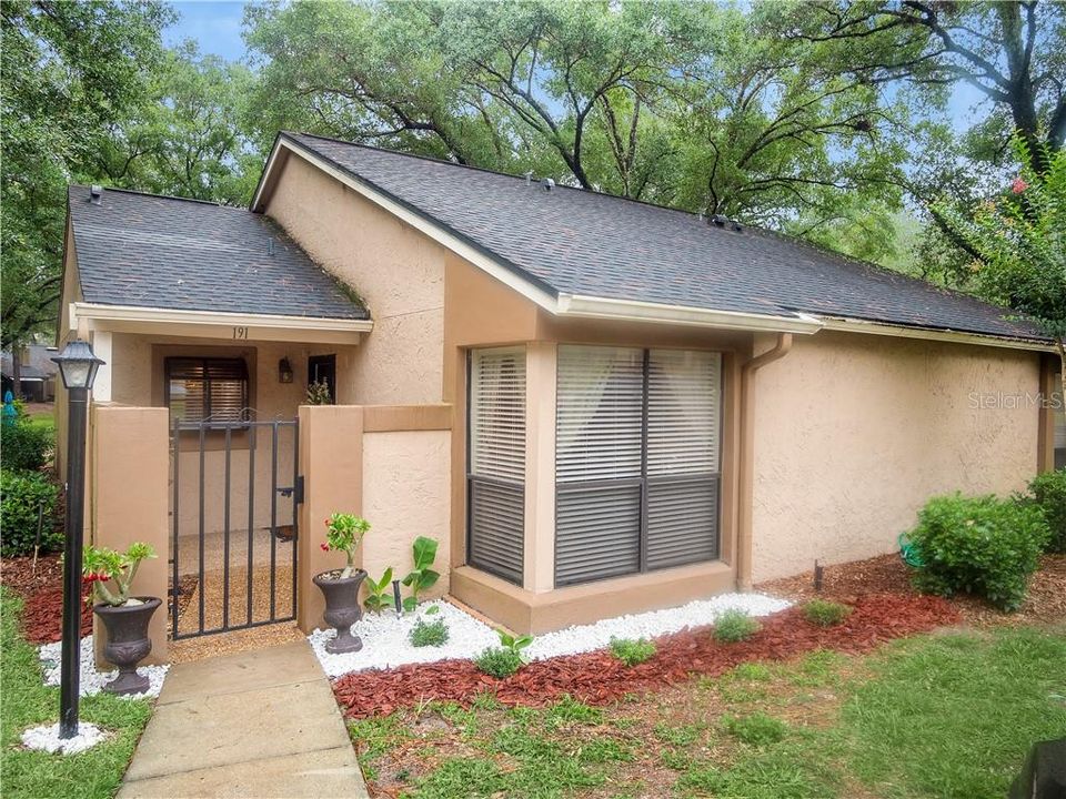 Front of this meticulously maintained Townhouse!