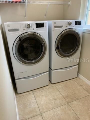 Washer & Dryer with Storage