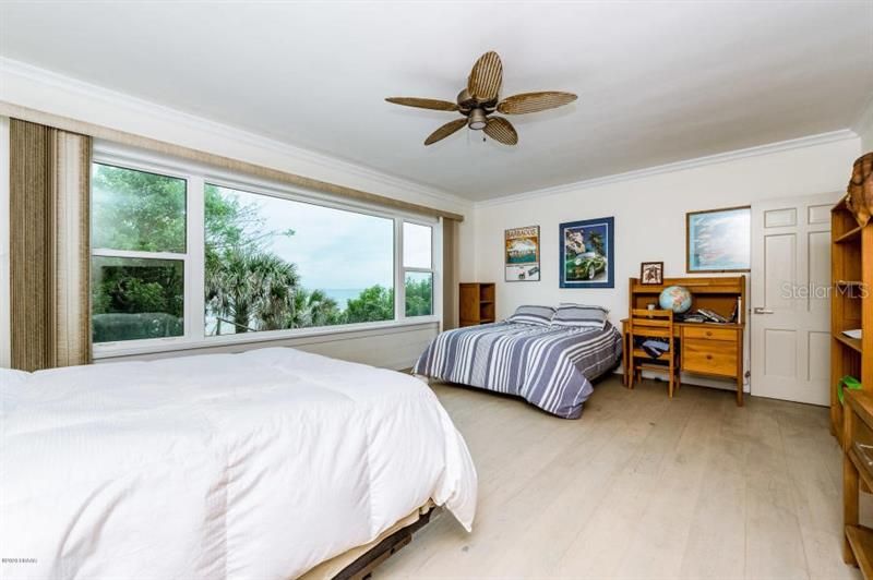 Recently Sold: $1,479,000 (3 beds, 3 baths, 2994 Square Feet)