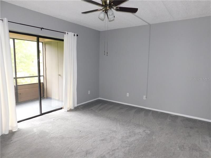 Recently Rented: $1,350 (2 beds, 2 baths, 870 Square Feet)