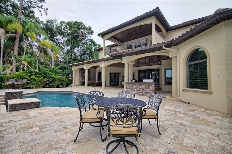 Recently Sold: $2,599,000 (5 beds, 4 baths, 6443 Square Feet)