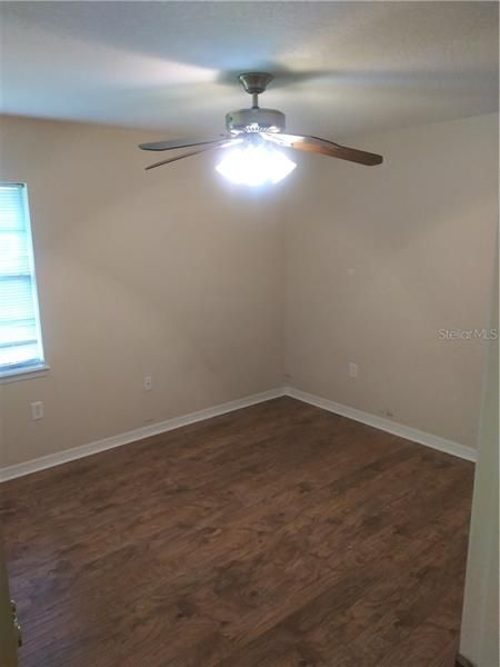 Recently Rented: $1,695 (3 beds, 2 baths, 1685 Square Feet)