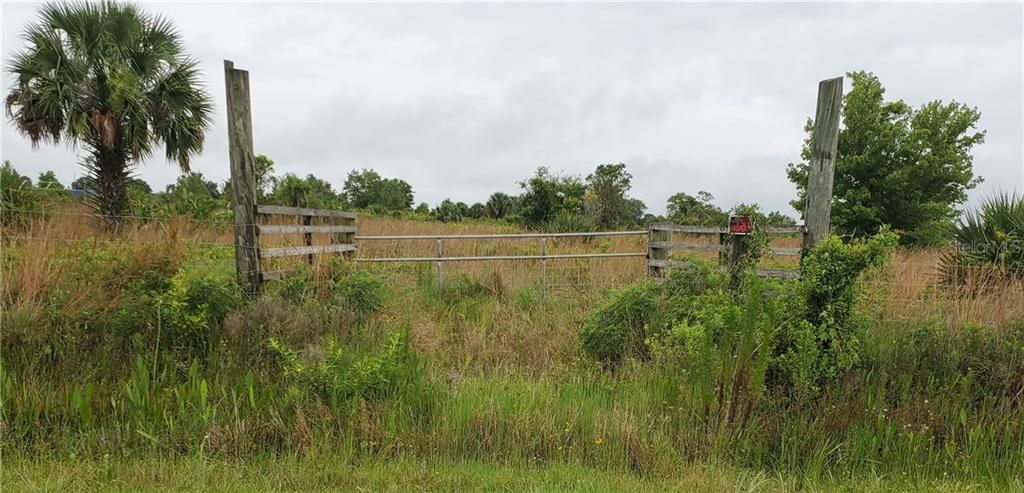 Vendido Recientemente: $9,500 (1.25 acres)