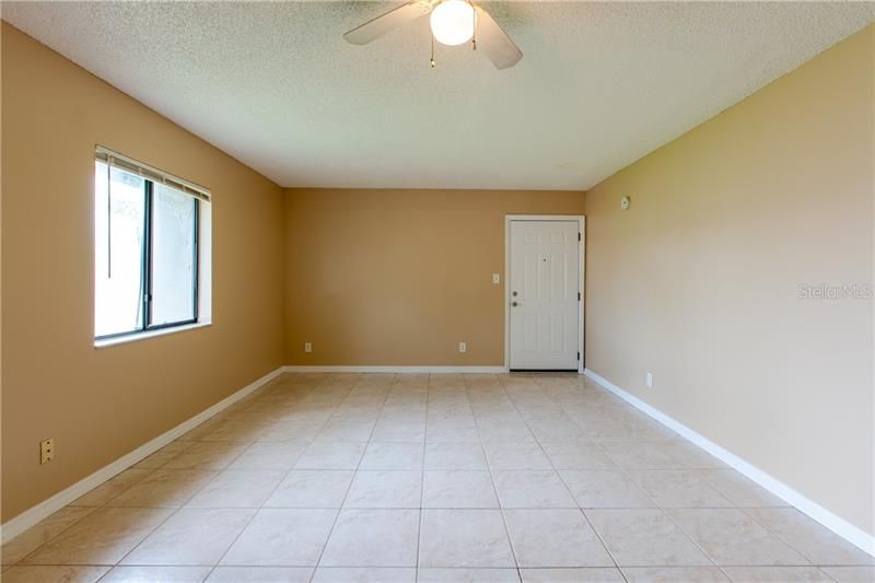 Recently Sold: $68,900 (1 beds, 1 baths, 476 Square Feet)