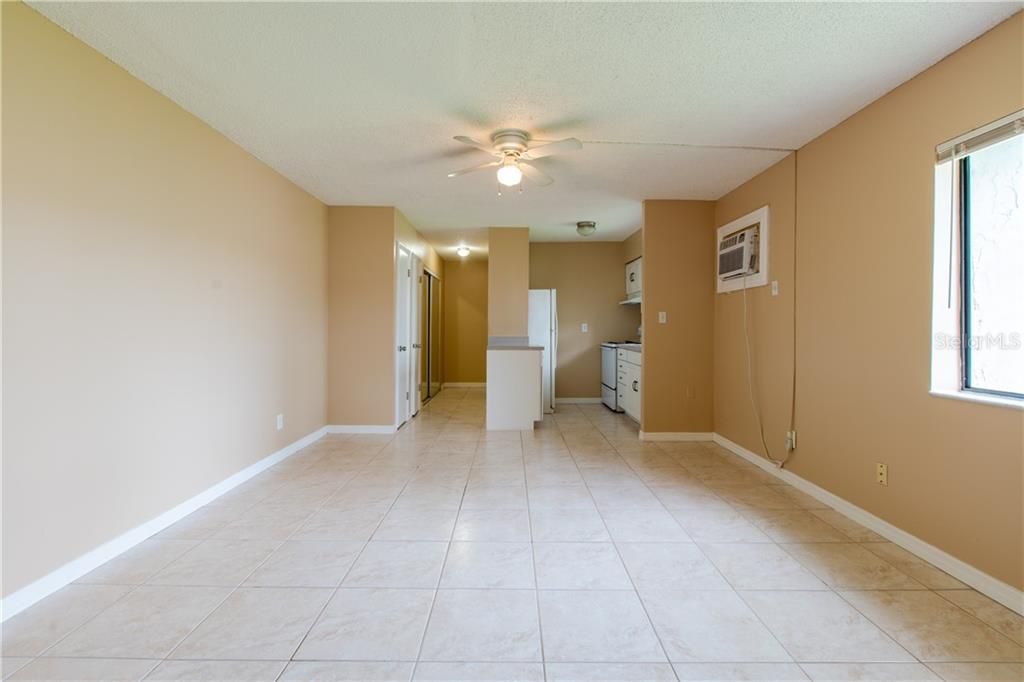 Recently Sold: $68,900 (1 beds, 1 baths, 476 Square Feet)