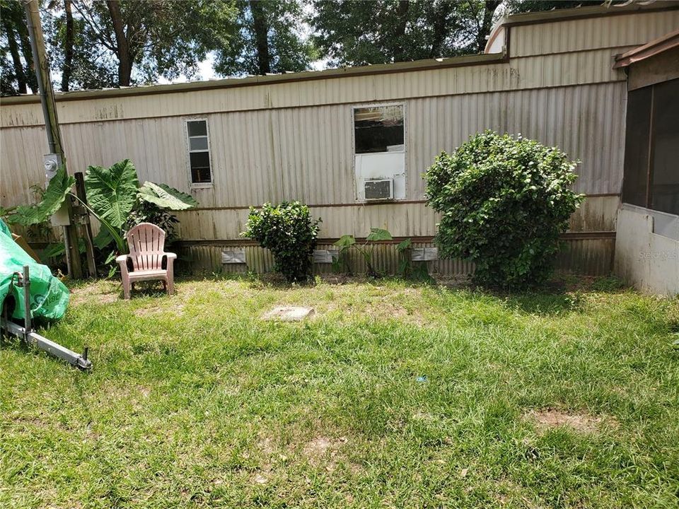 Recently Sold: $78,000 (3 beds, 1 baths, 924 Square Feet)
