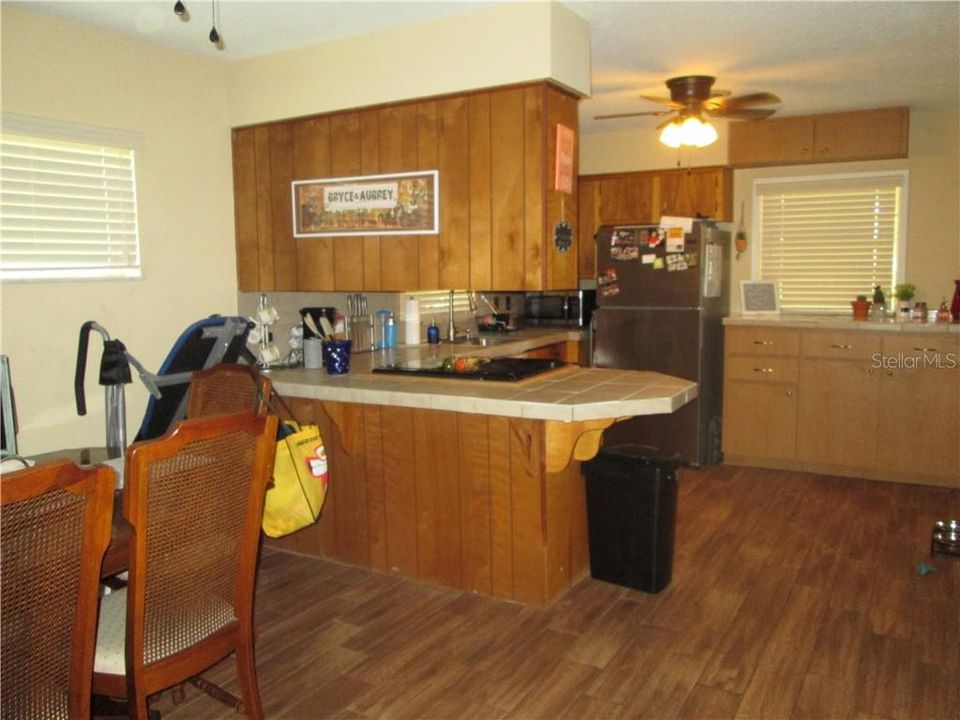 dining area looking toward kitchen