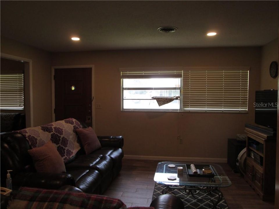 living room (apologize for darkness..should have opened the blinds...)