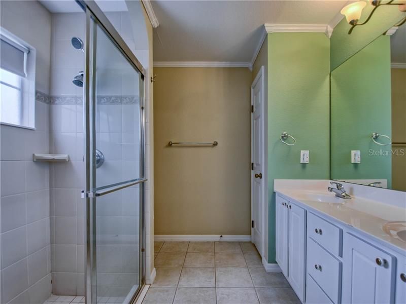 最近售出: $239,900 (3 贝兹, 2 浴室, 1735 平方英尺)