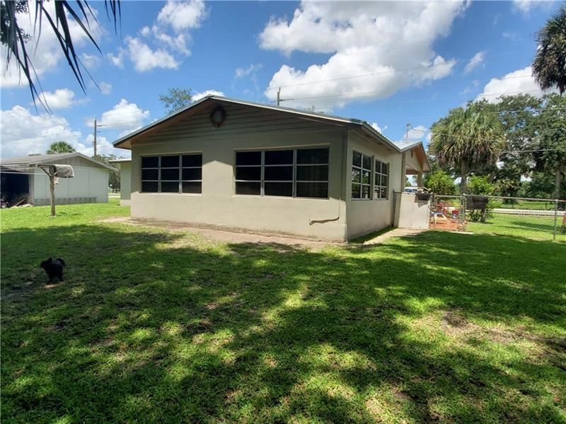 Recently Sold: $155,000 (3 beds, 1 baths, 1816 Square Feet)