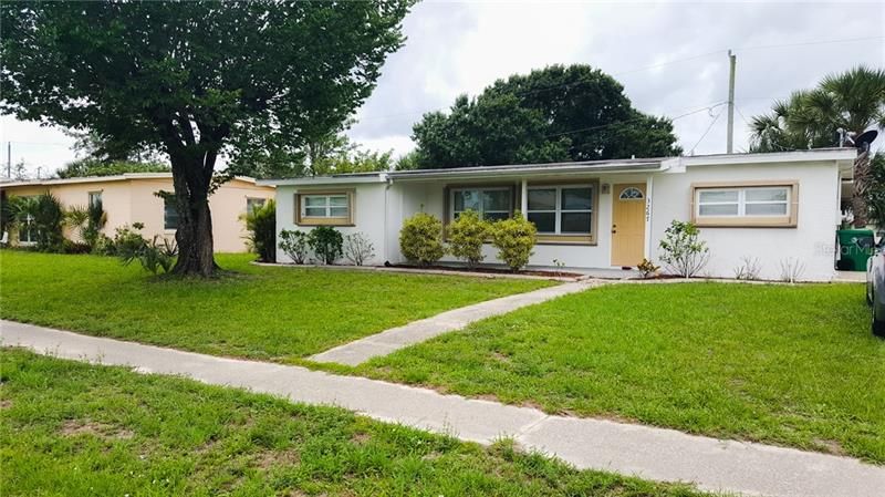 Recently Sold: $106,400 (2 beds, 1 baths, 1011 Square Feet)
