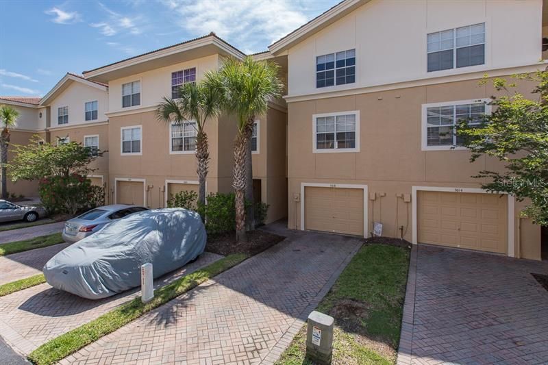 Recently Sold: $185,000 (2 beds, 2 baths, 1400 Square Feet)